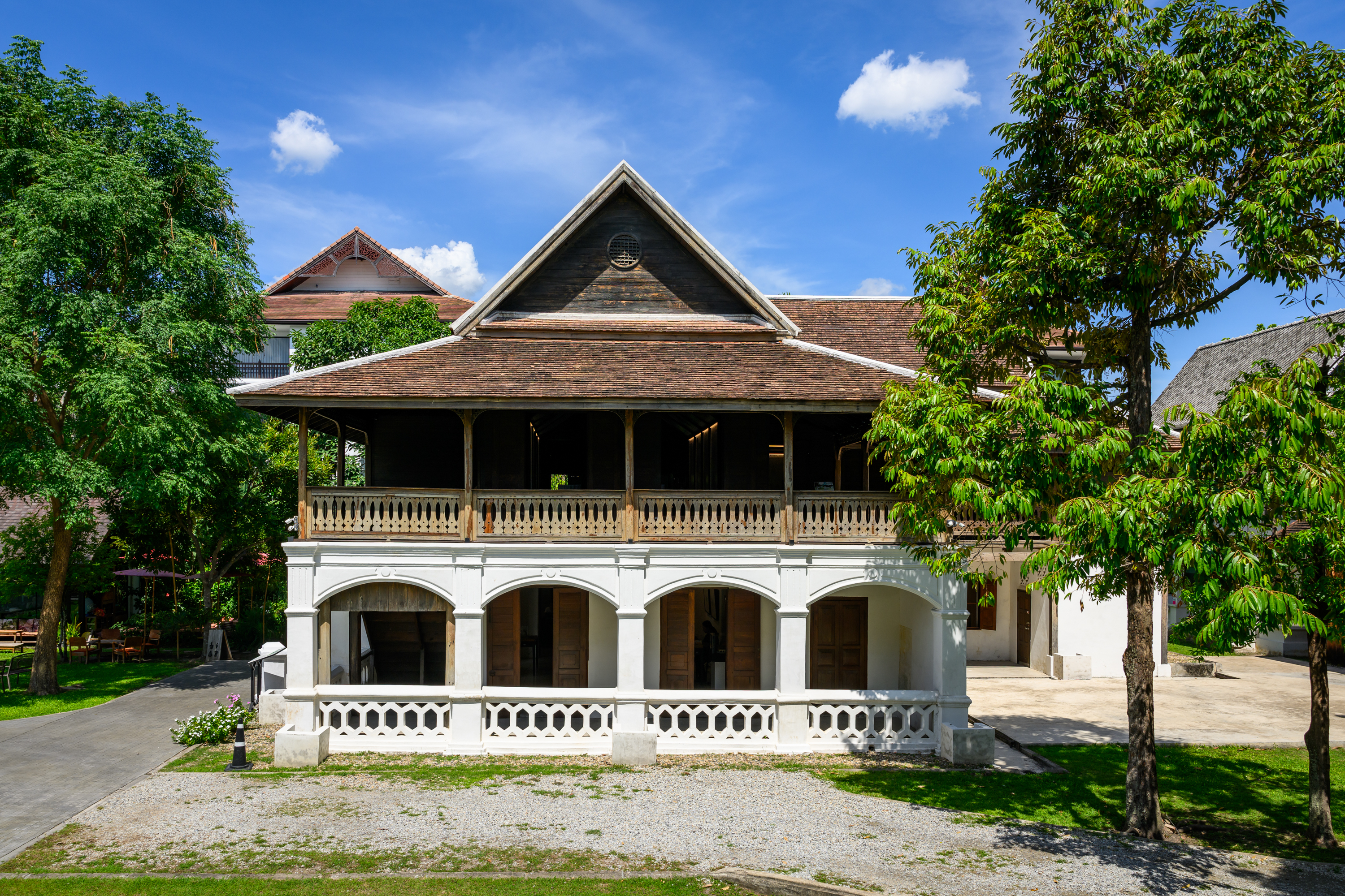 Gallery 4